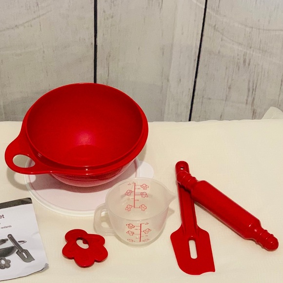 Tupperware Children Baking Set - Picture 6 of 6